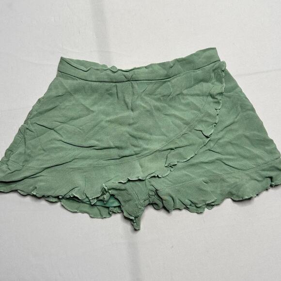 Altard State Size XS Shorts That Look Like A Mini Skirt - Picture 1 of 4